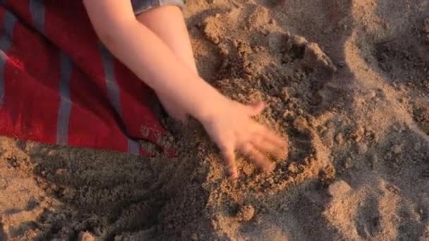 Three Years Old Girl Playing Beach Child Family Vacations Sea — Stock Video