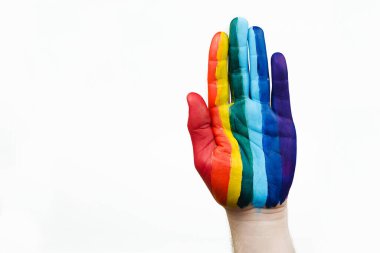 El, gökkuşağı bayrağı gibi boyanmış. LGBTQ konsepti. LGBT 'yi kapat.