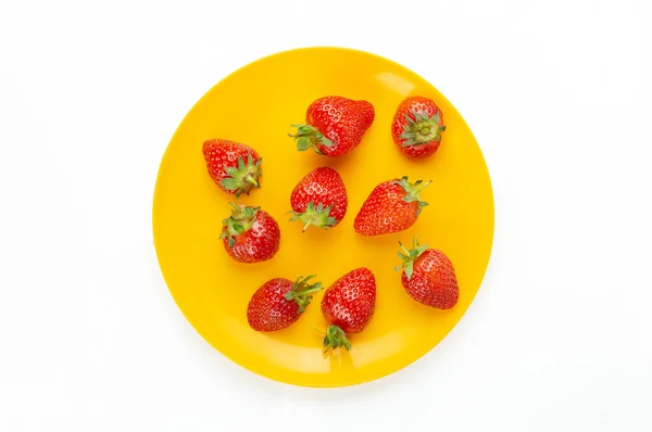 Strawberry Yellow Plate White Background Close — Stock Photo, Image