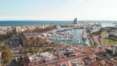 İSPAN, BARCELONA - 18 Kasım 2019: Pla de Palau üzerinde uç
