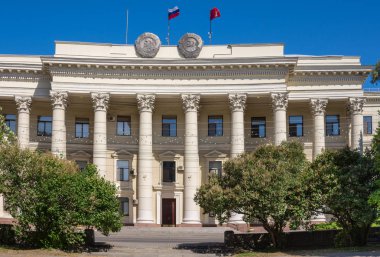 Volgograd. Rusya - 19 Mayıs 2018. SBKP ve bölgesel yürütme kurulu (şimdi Volgograd bölgesi ve Volgograd bölgesel Duma İdaresi) Volgograd bölgesel Komitesi binası 1950-1953.
