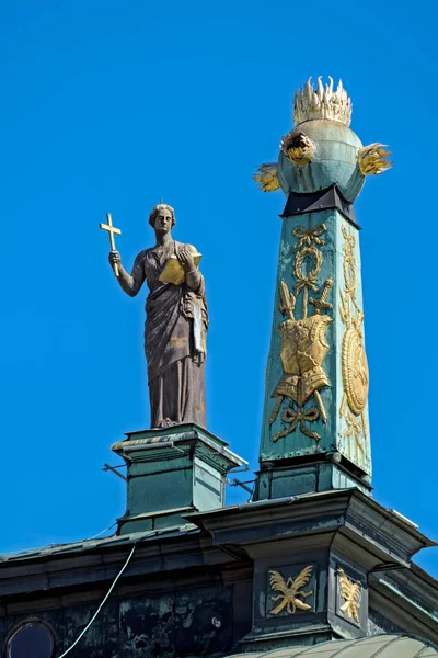 Stockholm Suécia Maio 2017 Ornate Decorado Esculturas Banhadas Ouro Pilar — Fotografia de Stock