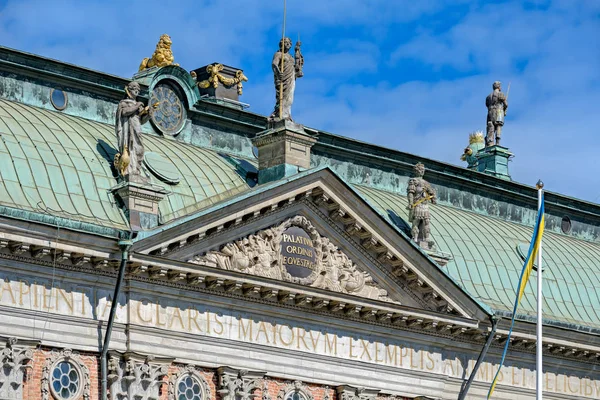 스톡홀름 스웨덴 2017 화려한 도금된 Riddarhuset 귀족의 지붕에 장식한 — 스톡 사진