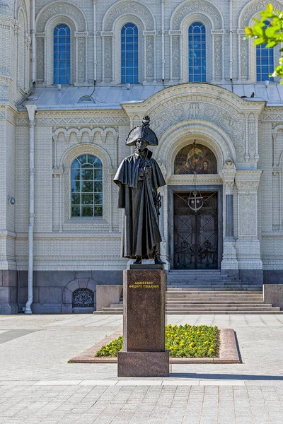 상트페테르부르크 러시아 2017 기념물에 러시아 타트에 니콜라스의 표도르 Ushakov의 — 스톡 사진