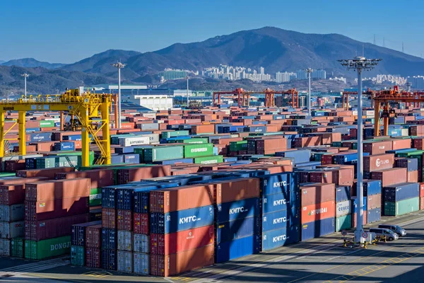 Gwangyang Südkorea Februar 2017 Schiffscontainer Stapeln Sich Containerterminal Von Gwangyang — Stockfoto