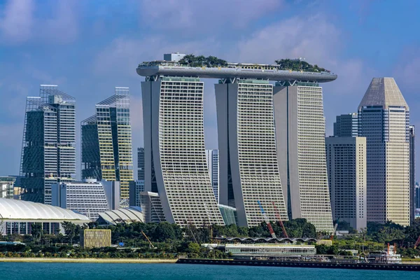 싱가포르 비즈니스 물가에 건물의 싱가포르 싱가포르 2017 유명한 상징적인 — 스톡 사진