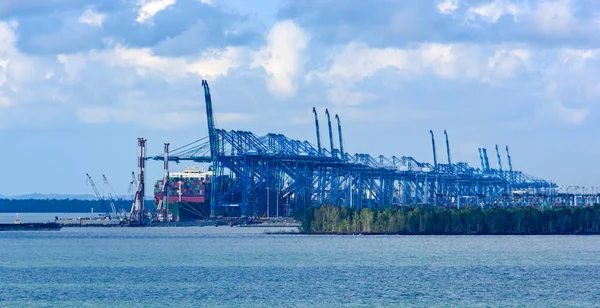 Port Klang Maleisië April 2017 Grote Container Gantry Kranen Met — Stockfoto