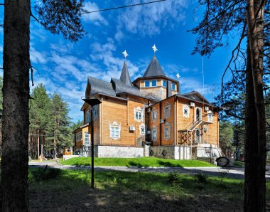 Veliky Ustyug, Vologda Region, Rusya Federasyonu - 12 Temmuz 2017: Atalarının topraklarda Terem, Ded Moroz (Büyükbaba Frost) büyük Ustyug içinde yaz ortası.