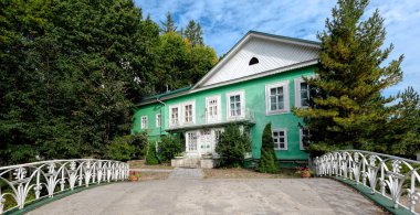 Pechory, Rusya Federasyonu - Eylül 17, 2017: Ev, manastır papaz Pskovo Pechersky Dormition manastırda.