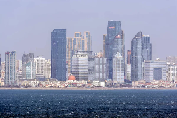 Qingdao China Enero 2017 Horizonte Ciudad China Qingdao Conocida Como —  Fotos de Stock