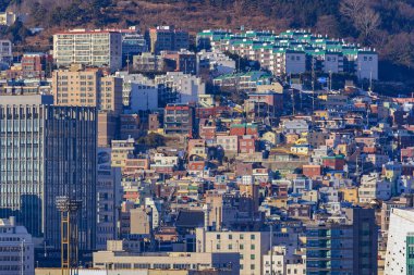 Bağlantı noktası şehir Busan, Busan, Güney Kore - 03 Ocak 2018: genel görünümden sahil.