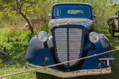 St. Petersburg, Rusya - 13 Mayıs 2018: Açık görünümünü ünlü Sovyet retro personel araç Gaz-M-1 (