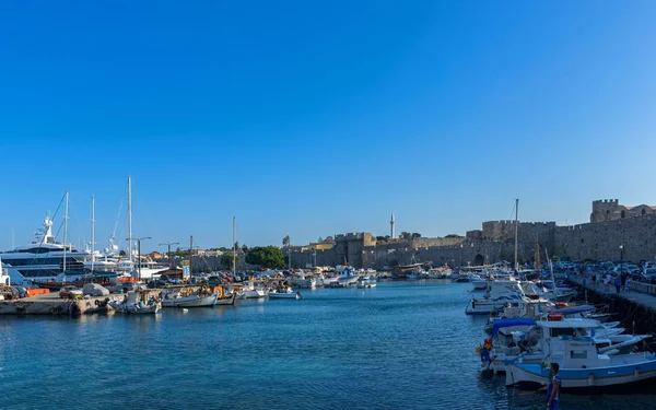 Rhodes Griekenland Aug 2018 Uitzicht Grieks Egeïsche Zee Eiland Haven — Stockfoto