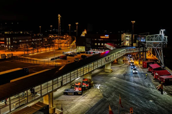 Helsinki Finlandia Grudzień 2018 Wysokiej Punktu Widzenia Rampy Załadunku Samochodów — Zdjęcie stockowe