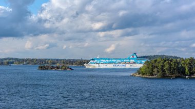 Silja Line Feribot gemi Galaxy Stockholm Arch ile yelken