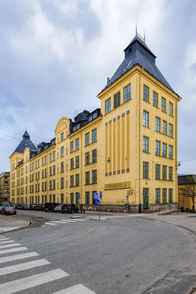 Hörn tornet i Sofia skolbyggnaden, den sista monumentala skolan i Stockholm. — Stockfoto