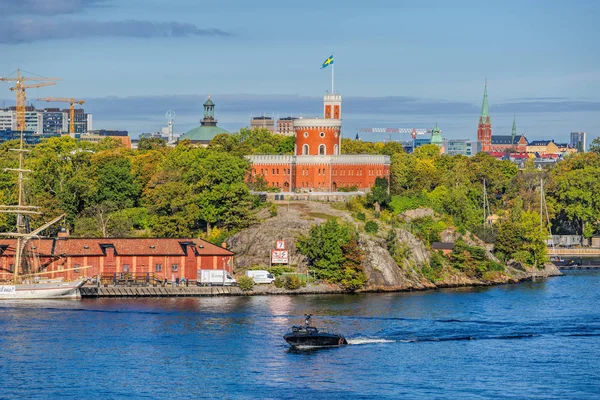 Former combat vessel, nowadays the charter boat Korpen, passes u — Stock Photo, Image