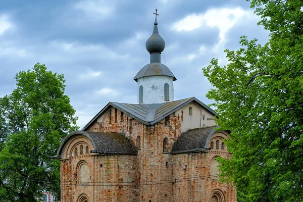 Antigua Pequeña Cúpula Rusa Ortodoxa Cruzada Iglesia San Paraskevi Tserkov —  Fotos de Stock