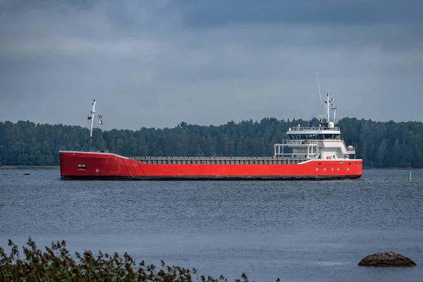 Laden General Cargo Ship Sailing Coastline Vyborg Port Gulf Finland — Stock Photo, Image