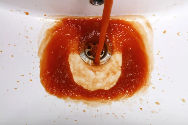 Kirli Paslı Kahverengi Kirli Dokunun Banyo Lavabo Yüksek Açılı Görünüş — Stok fotoğraf