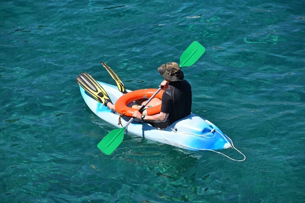 Vista Ángulo Alto Salvavidas Playa Bote Kayak Agua Mar Azul — Foto de Stock