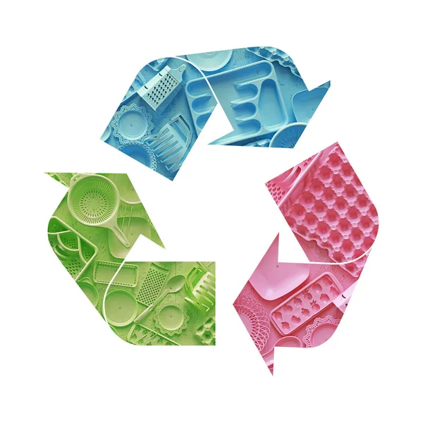 Символ вторичной переработки пластиковой посуды — стоковое фото