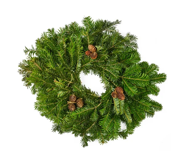 Sluiten Een Frisse Groene Sparren Boom Kerst Krans Decoratie Geïsoleerd — Stockfoto