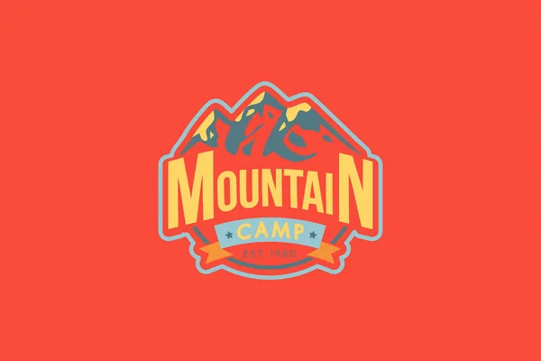 Campo de montaña vector logotipo plantilla — Vector de stock