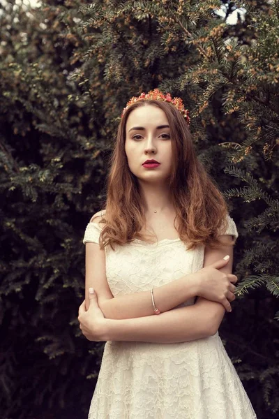 Yeşil parkta Nisan yürüyüş