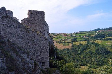 Gradina Srebrenik Bosna ve Hersek'teki yakınındaki içinde tarihi kale