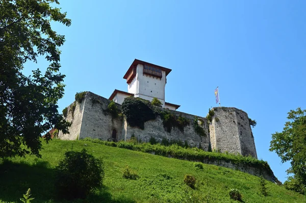 波斯尼亚和黑塞哥维那格拉达卡茨市的老要塞 — 图库照片