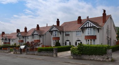 1930'larda Rhos On Sea, Conwy'deki geleneksel yarı müstakil evler