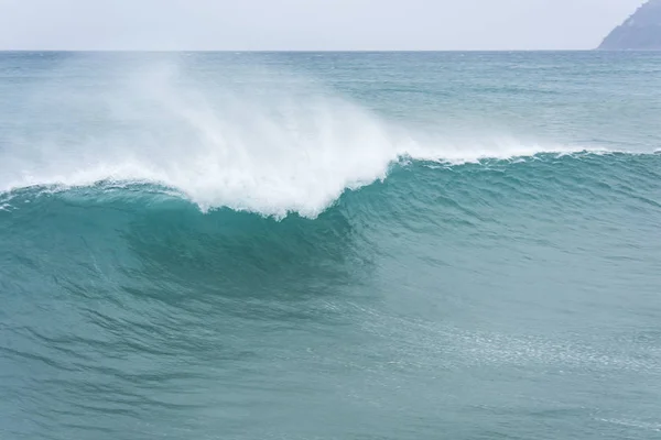 Vlna v moři — Stock fotografie