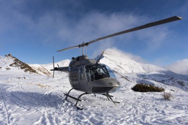 Helikopter karda.
