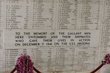 Arizona Memorial USS Arizona enkazı