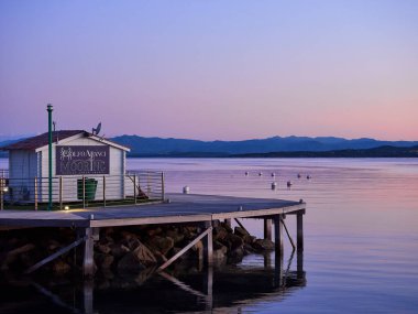 Günbatımında Golfo Aranci Limanı