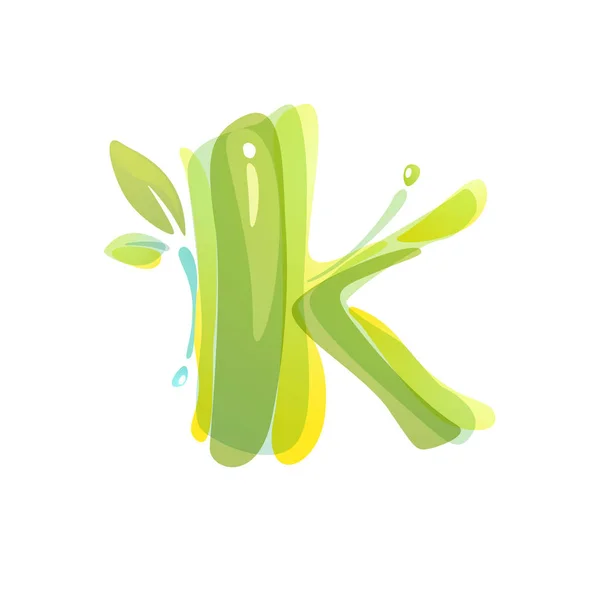 K буква эко логотип сформирован акварелью всплески . — стоковый вектор