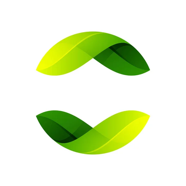 Umweltkugel-Logo aus verdrehten grünen Blättern. — Stockvektor