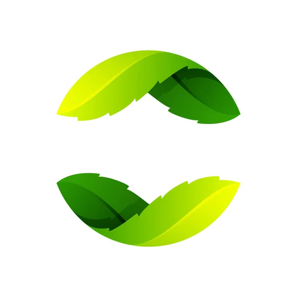 ねじれた緑の葉によって形成された生態圏のロゴ. — ストックベクタ