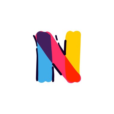 N harfi logosu çok renkli keçeli kalemle yazılmış. Çocuk tasarımı, iç baskı, şirin etiketler vs. için mükemmel vektör simgesi.