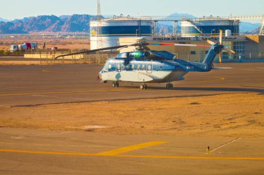 bir helikopter kalkış Band ile Aerodrome