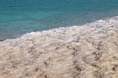 deniz öldü, sahil tuz