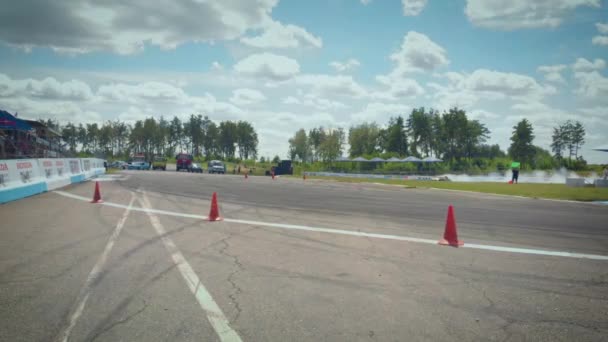 Drifting Auto Letecký Pohled Létání Drone Profesionálního Řidiče Unášené Auto — Stock video