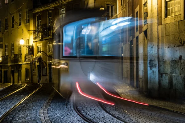 Duch Tramvaje Nejznámější Pouliční Prohlídka Lisabon — Stock fotografie