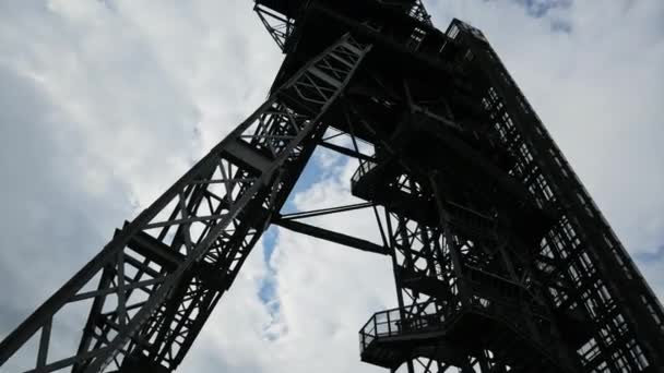 Silesian modern museum, industrial construction silhouette, old coal mine — Stock Video