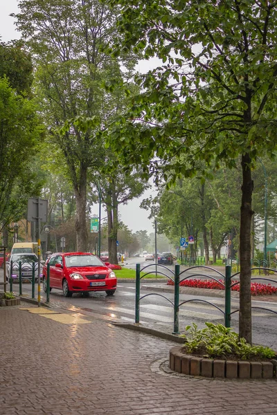 Calle Urbana Después Lluvia Polonia Zakopane Krupowki 2016 —  Fotos de Stock