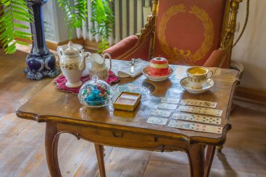 Polonya. Daha az Polonya Voyvoda 'sı. Dunajec Şatosu, Niedzica 12.08.2014 - Niedzica-Zamek köyündeki Czorsztyn Barajı 'nın sağ kıyısında bulunan bir ortaçağ kalesi.