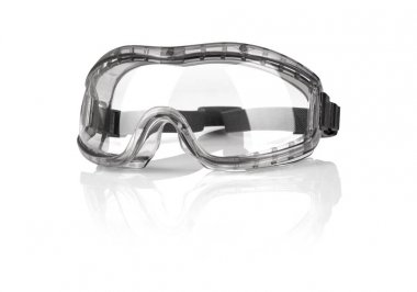 Plastik endüstriyel emniyet gözlüğü izole üzerinde beyaz arka plan 