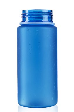 beyaz zemin üzerinde bir bisikletçi için renkli su şişesi. izole. unscrewed bir kapak ile. kırpma pat