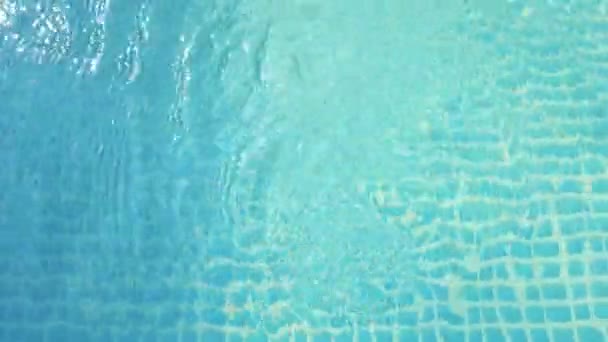 Dno bazénu s vodou — Stock video